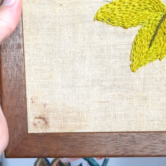 ~{Vintage}~ 60's/70's embroidered quail wall plaque. - Picture 5 of 5